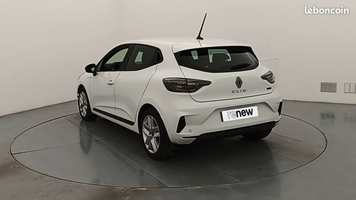 Renault clio e tech full hybrid 145 ch gsr2 (image 16)