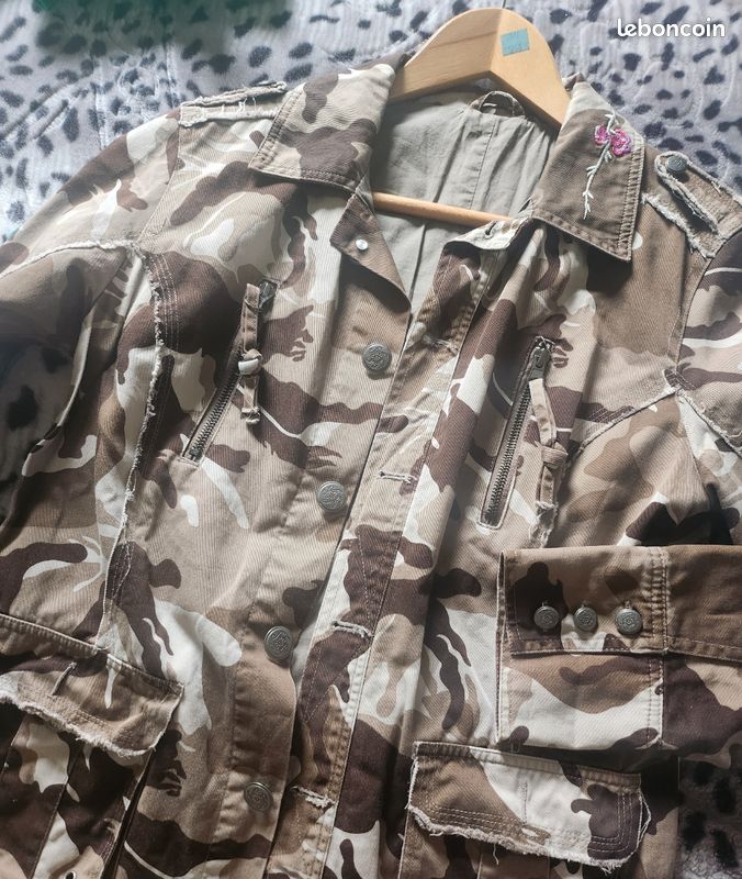 Veste camouflage brodée (image 3)