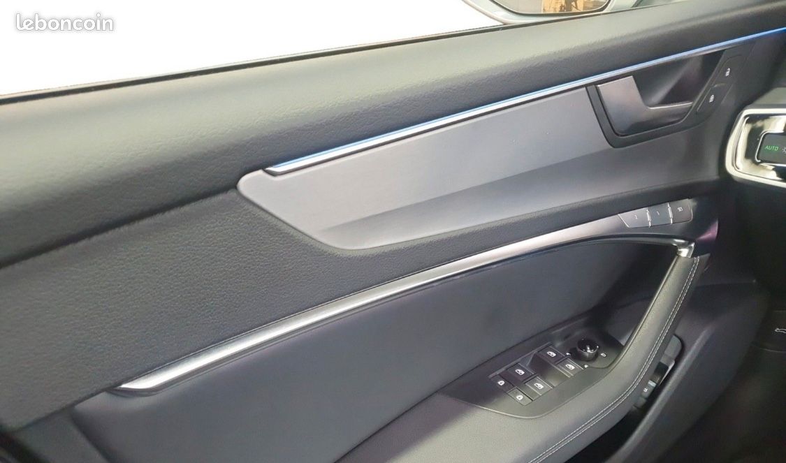 Audi A6 AVANT QUATTRO 50 TFSIe 299 S-LINE HYBRIDE RECHARGEABLE / REGULATEUR DE DISTANCE SIEGES ET... (image 9)