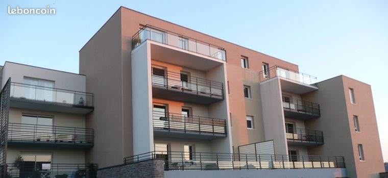 Appartement T3 Orgères + 2 parking fermés