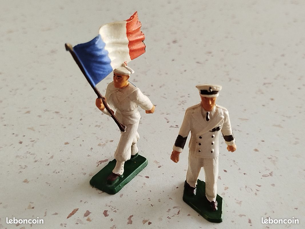 SOLDAT STARLUX 40mm PETITE TAILLE MARINS / FIGURINE MATELOT AVEC SON SAC