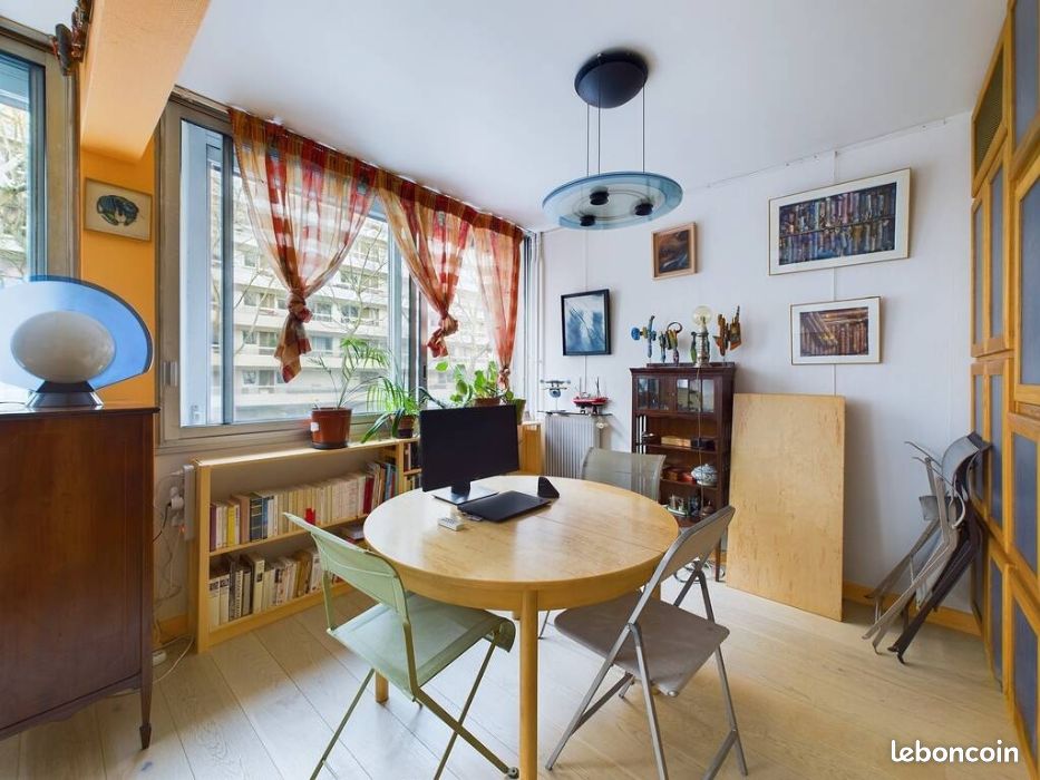 Appartement 5 pièces 102 m² · à Paris · 102 m² · 3 495 €/mois