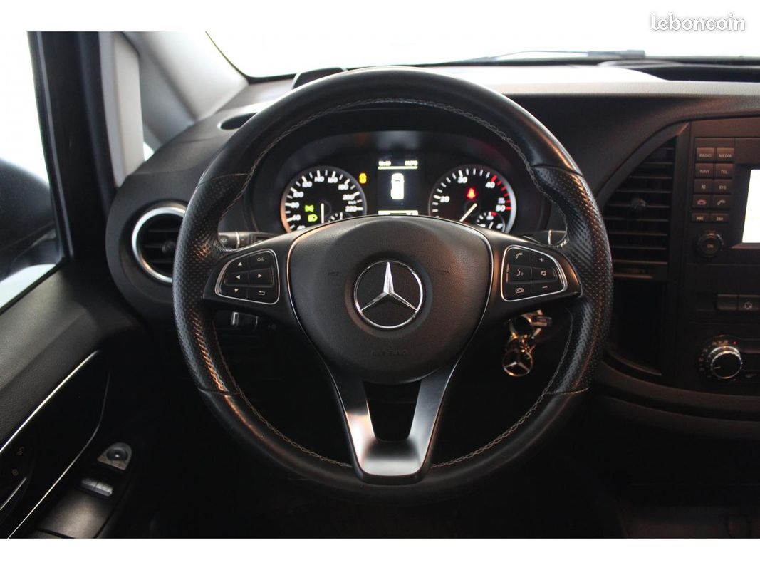 MERCEDES VITO Mixto Compact 119 CDI 7G-Tronic Plus Select 4X4 - Suivi Complet Mercedes (image 14)