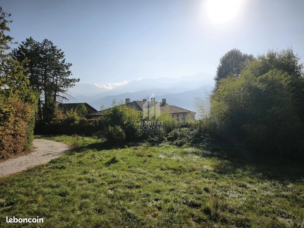 Terrain Biviers · 300 000 €