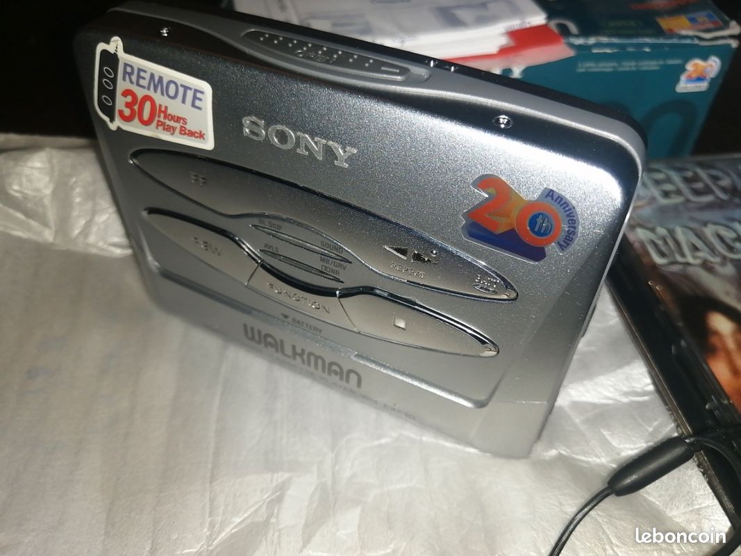 Walkman Sony WM-EX570 - Excellent état, Courroie Neuve (03/2025), Boîte, Notice, écouteurs