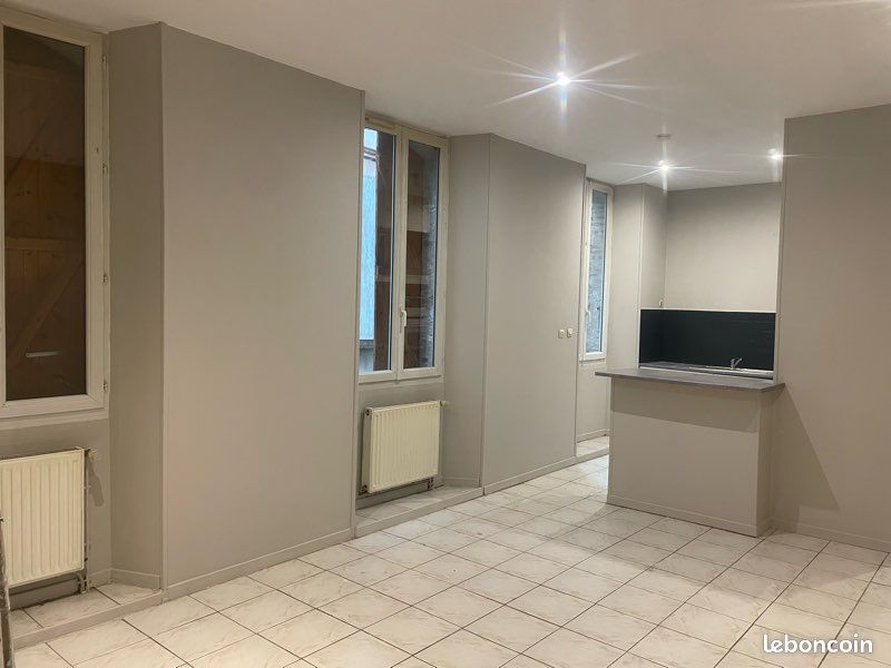 Appartement 3 pièces 70 m² · à Gaillac · 70 m² · 570 €/mois