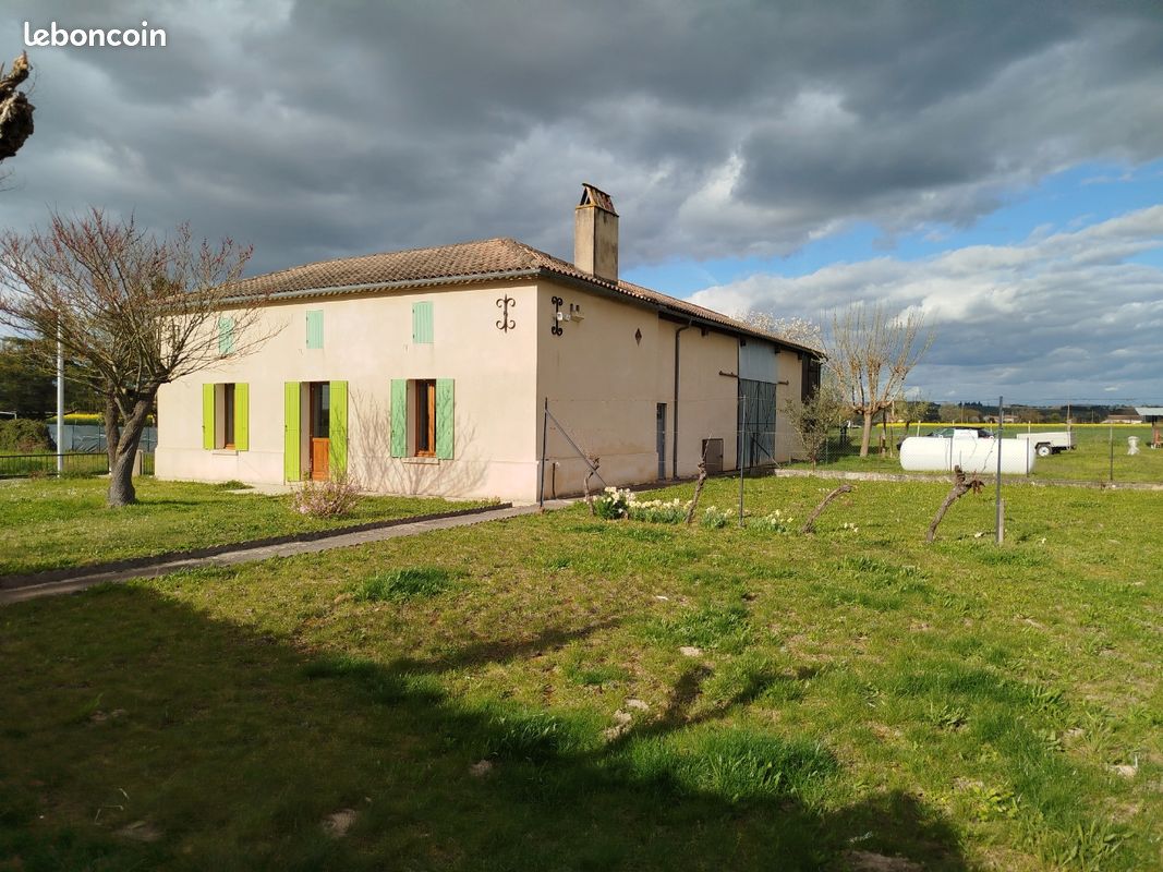 Maison 5 pièces 275 m² · à Virazeil · 275 m² · 120 000 €
