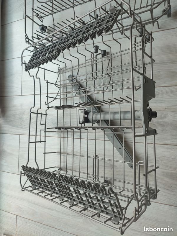 Panier lave vaisselle ( inférieur et supérieur) (image 2)