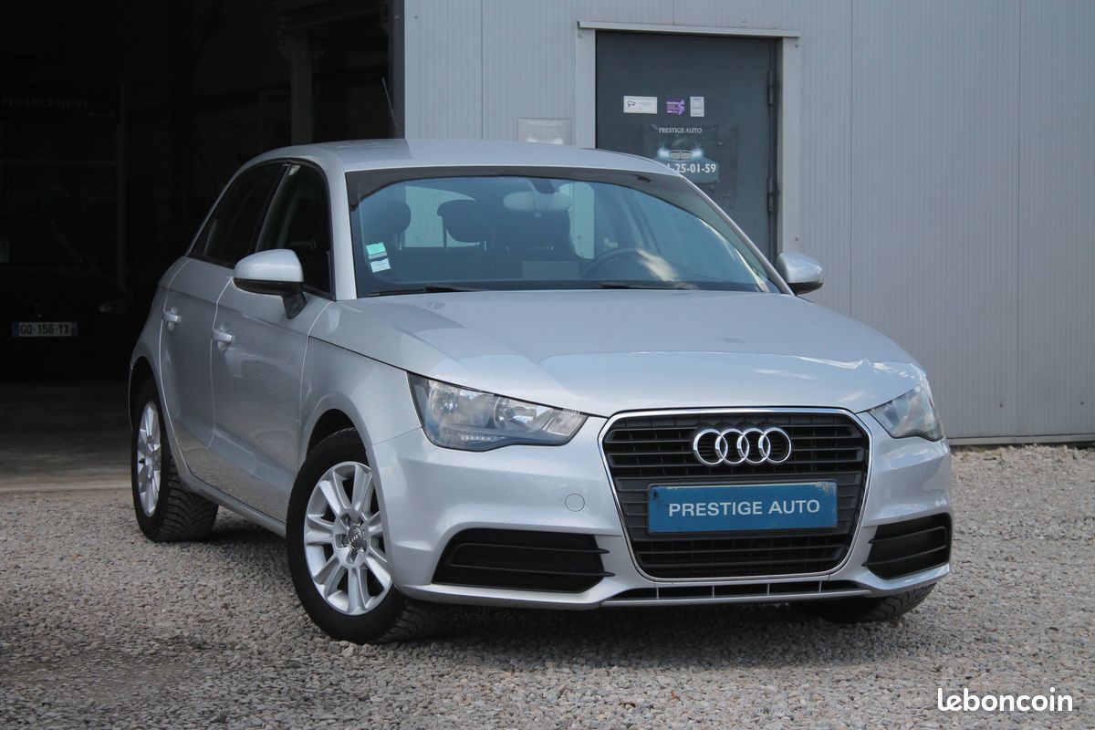 Audi A1 Sportback 1.6 TDI 16V 90cv Ambiente (image 3)
