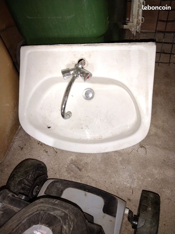 Lavabo (image 1)