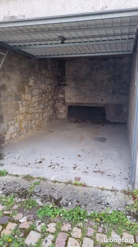 Parking 13 m² · à Caen · 13 m² · 83 €