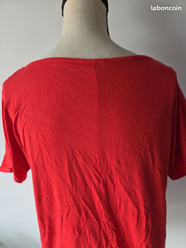 T-shirt in extenso taille M Vêtements