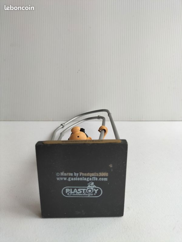 FIGURINE GASTON LAGAFFE Trombone Géant PLASTOY collectoys Résine TB Etat 2004 EUR 9,90 - FR