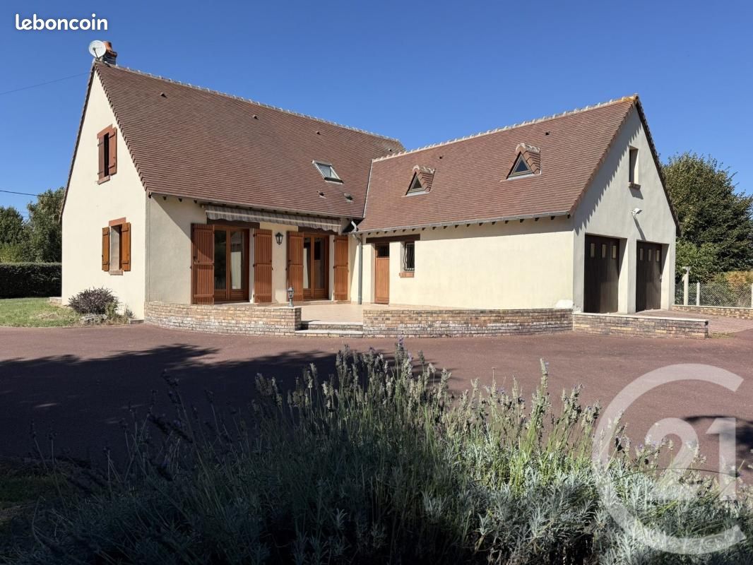 Maison 5 pièces 165 m² · à Châteaudun · 165 m² · 243 800 €