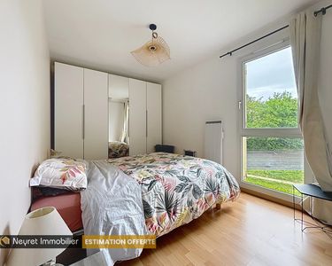 Appartement 240 000 € - 82 m²