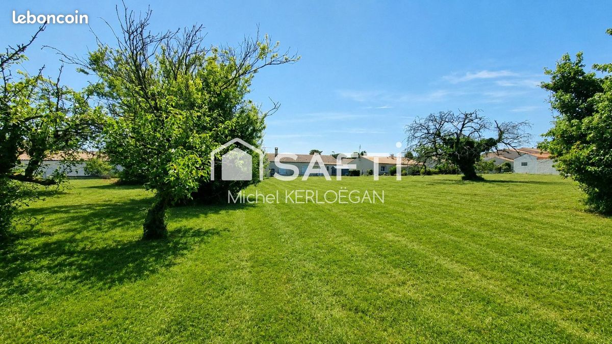 Terrain 1635 m² · à Meschers-sur-Gironde · 1 635 m² · 246 000 €