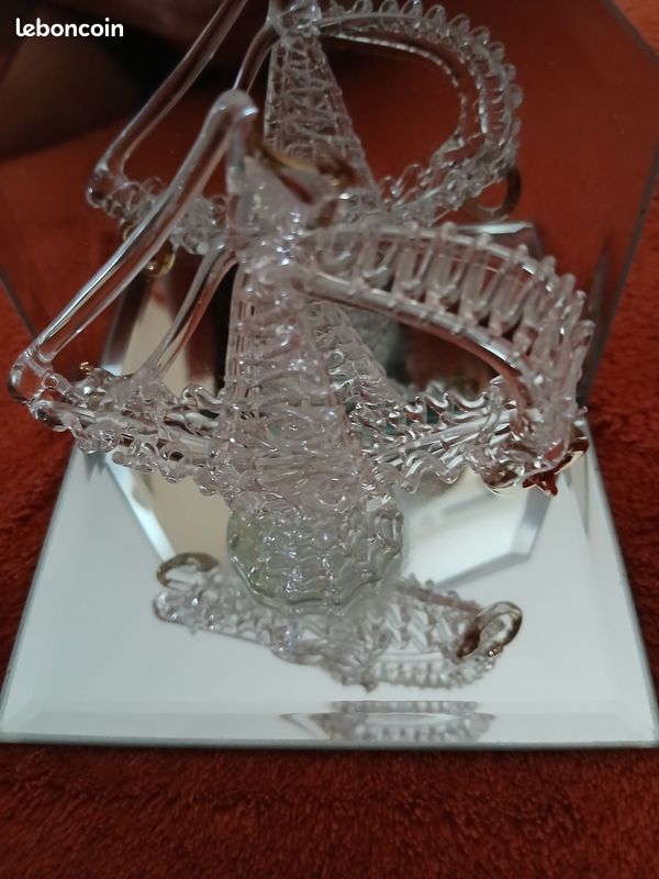 Bibelot en verre (image 2)