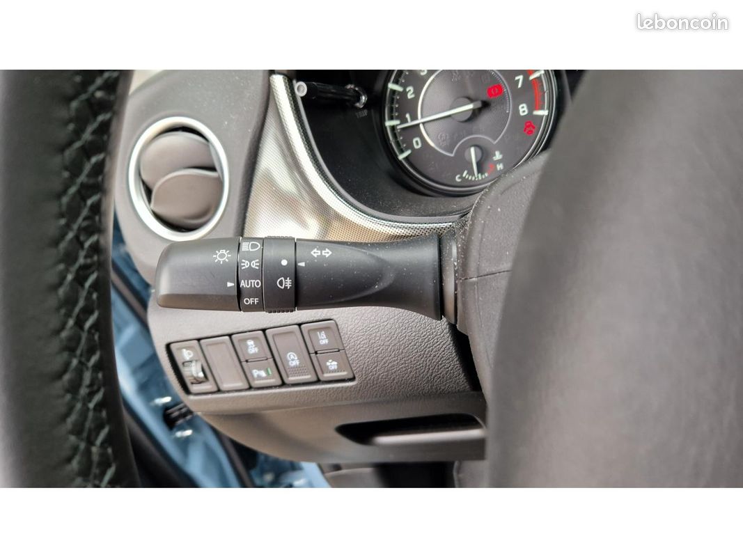 SUZUKI VITARA 1.4 Boosterjet + Hybrid SHVS - BVA 2015 Style PHASE 3 (image 44)