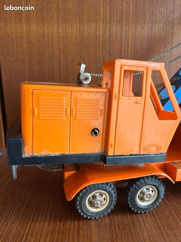 Camion Grue Berliet GAK JOUSTRA N°491 – Tôle – Avec Boîte D'origine – Super état