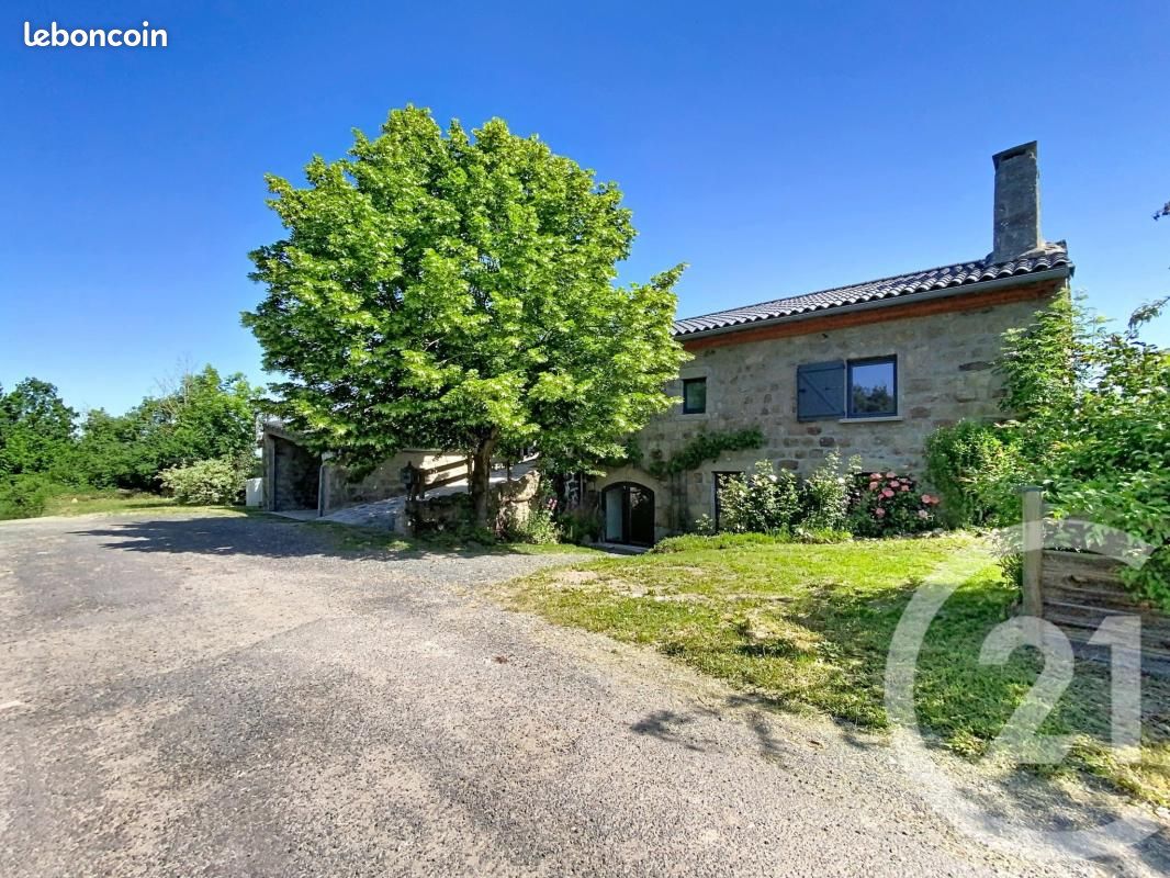 Maison 5 pièces 199 m² · à Grazac · 199 m² · 387 000 €