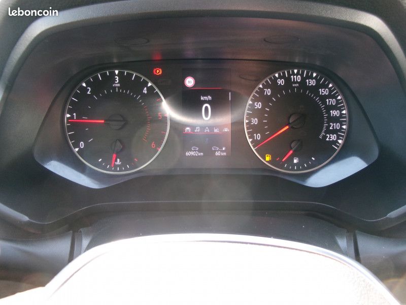 Renault CAPTUR II 1.5 BLUE DCI 115CH BUSINESS (image 22)