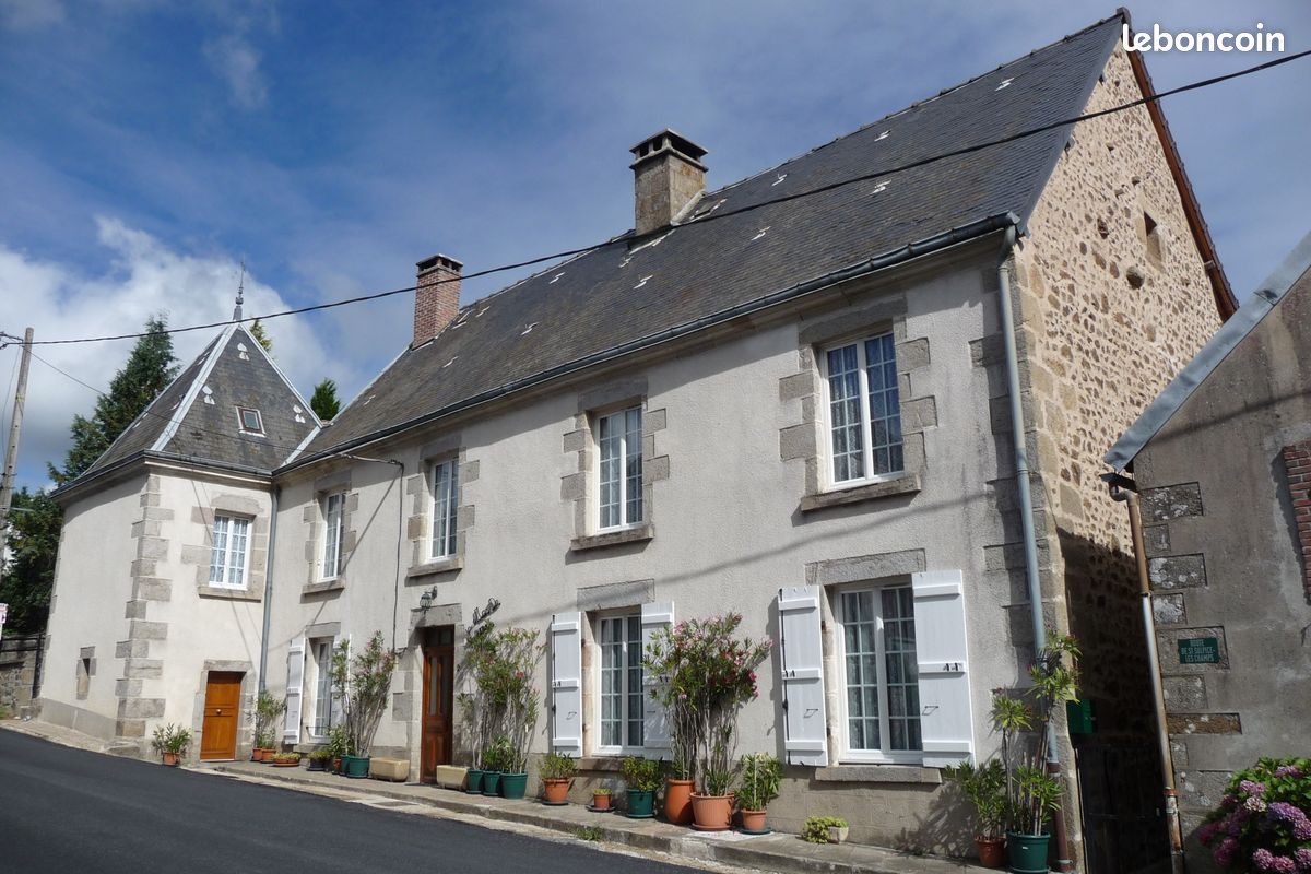 Maison 7 pièces 196 m² · à Aubusson · 196 m² · 349 650 €