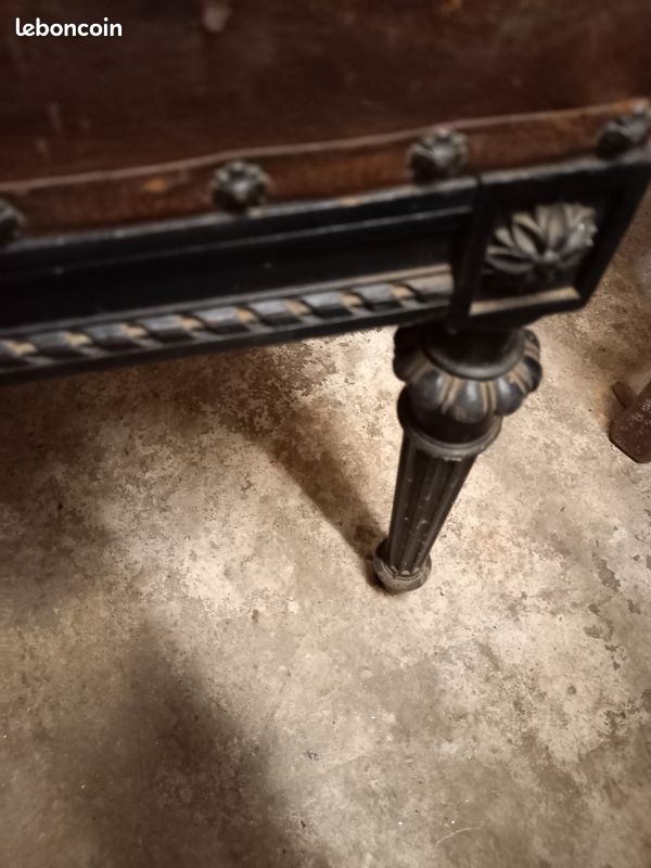 Fauteuil en cuir style Empire (image 5)