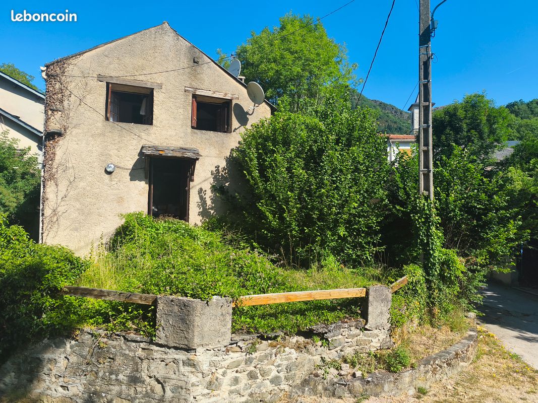 Maison 6 pièces 89 m² · à Murat-sur-Vèbre · 89 m² · 60 000 €