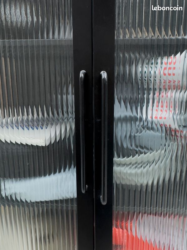 Armoire (image 2)