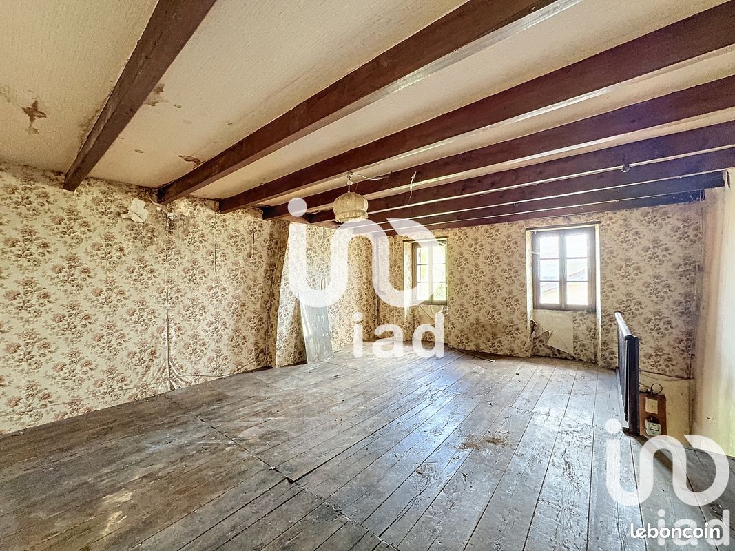 Propriété 3 pièces 69 m² - Châtignac 16480 (image principale 2)