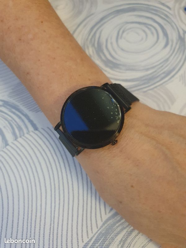 Montre Smart Fitness Tracker neuve (image 2)