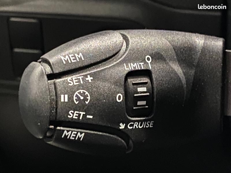 Citroen C3 Essence 83 C-Series GPS Radar Recul CarPlay Clim Auto 1ère main (image 19)