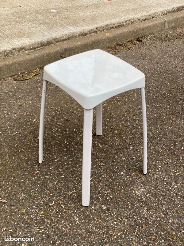 Tabouret blanc en plastique et acier (image 2)