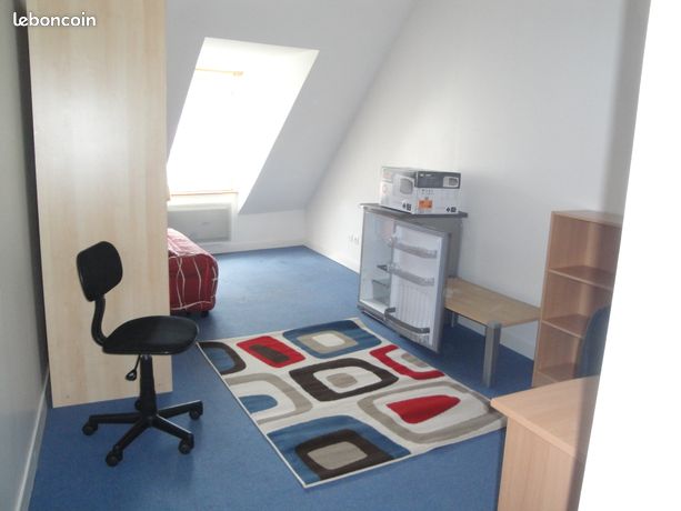 Loue studio meublé