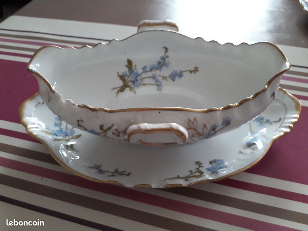 Saucière début 20ème siècle (image 1)