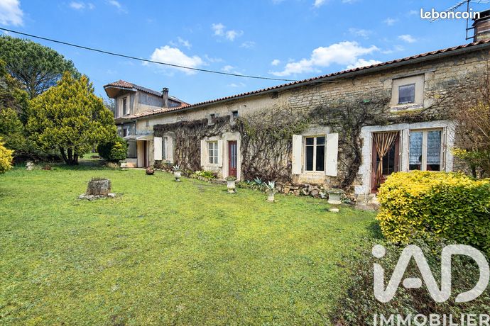 Propriété 8 pièces 151 m²