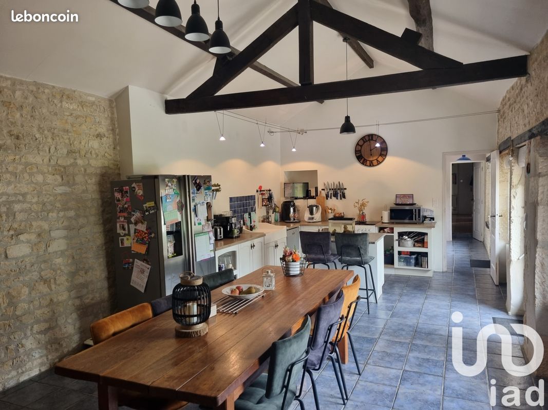 Maison 7 pièces 135 m² - La Chapelle 16140 (image principale 5)