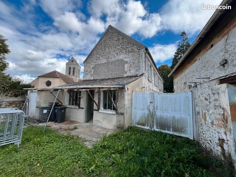 Maison 8 pièces 148 m² · à Bréançon · 148 m² · 213 000 €