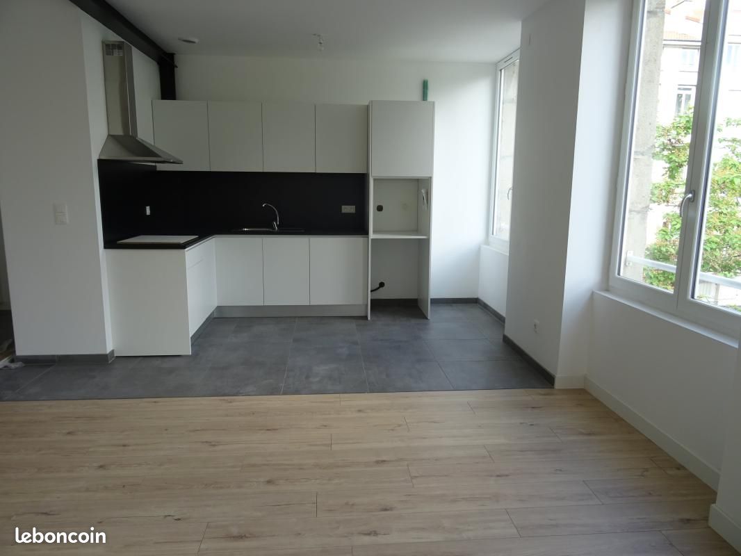 Appartement 3 pièces 67 m² · à Saint-Étienne · 67 m² · 680 €/mois
