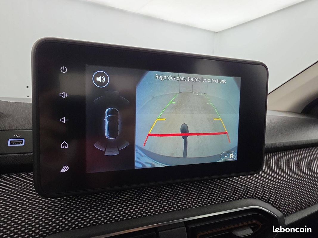 RENAULT Austral mild hybrid 160 auto Techno (image 24)