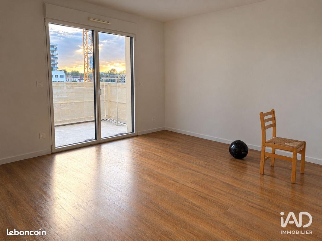 Appartement 2 pièces 46 m² · à Bordeaux · 46 m² · 698 €/mois