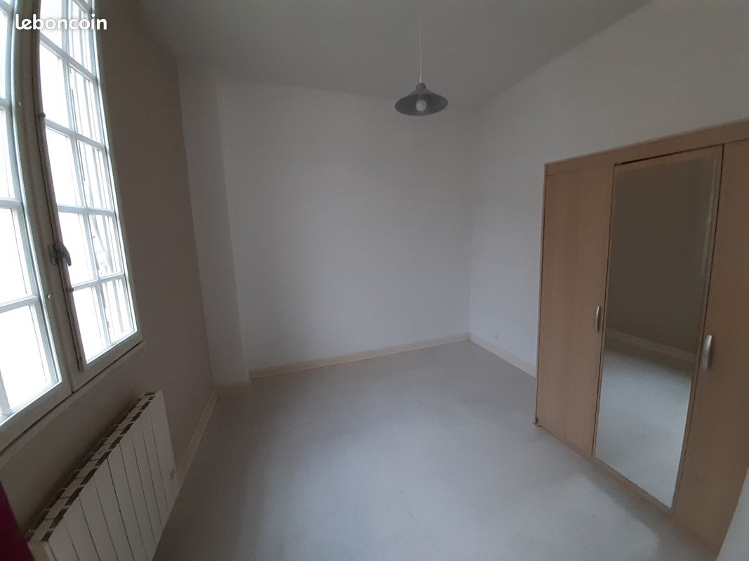Brive centre T1 25m² - Brive-la-Gaillarde 19100 (image principale 1)