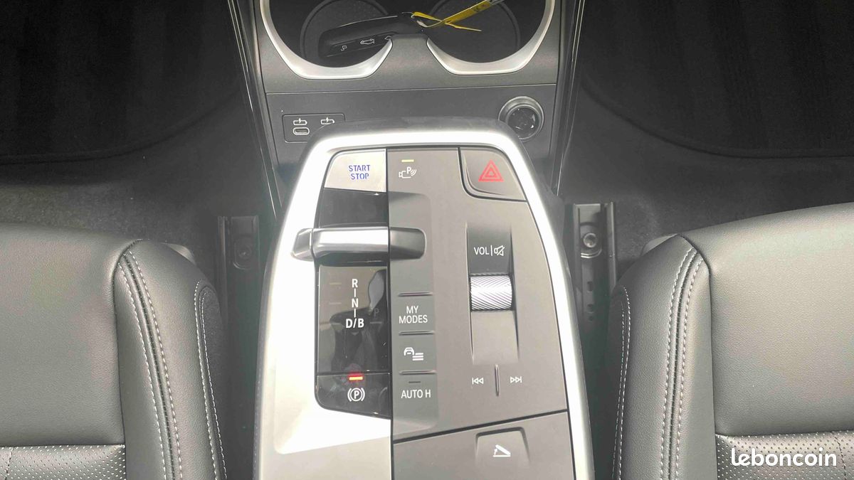 BMW iX1 eDrive20 Pure Edition xLine (image 24)