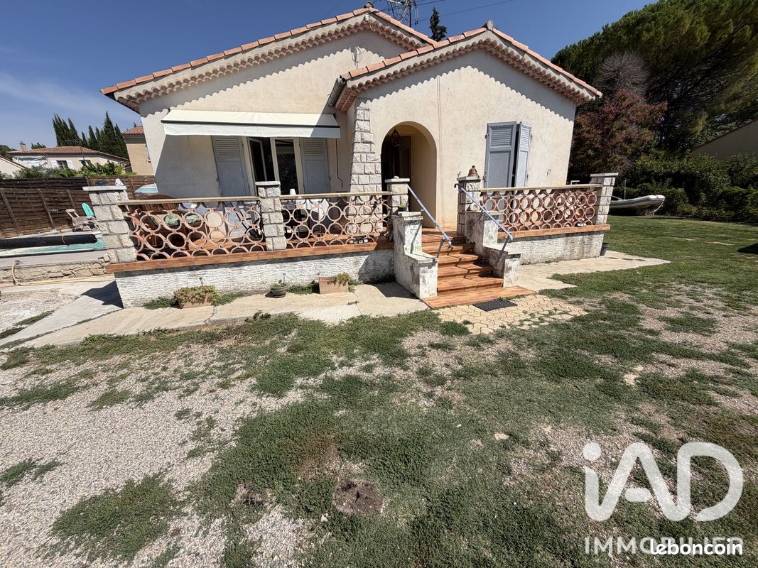 Maison 5 pièces 104 m² · à Sainte-Tulle · 104 m² · 345 000 €