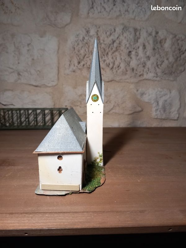 LIMA JOUEF - Maquette à Monter : Église De Village L600989 - NEUF