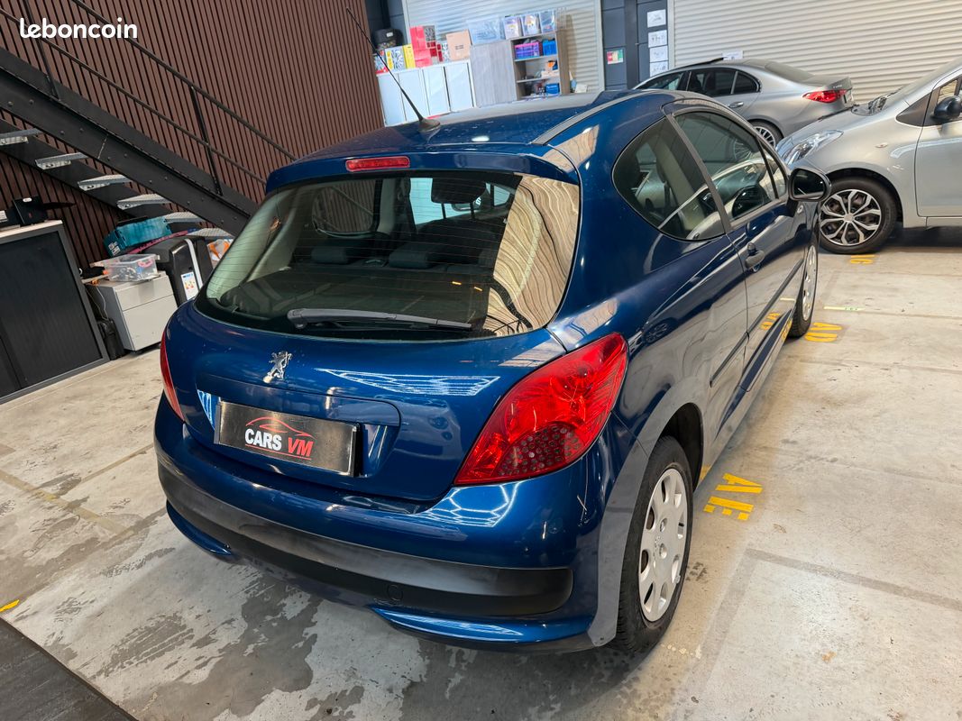 Peugeot 207 (image 4)