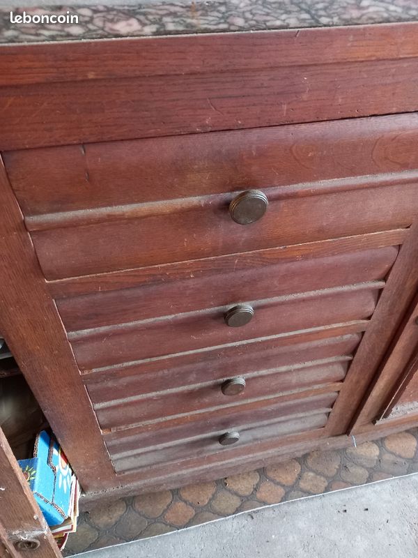 Buffet en bois vintage (image 4)