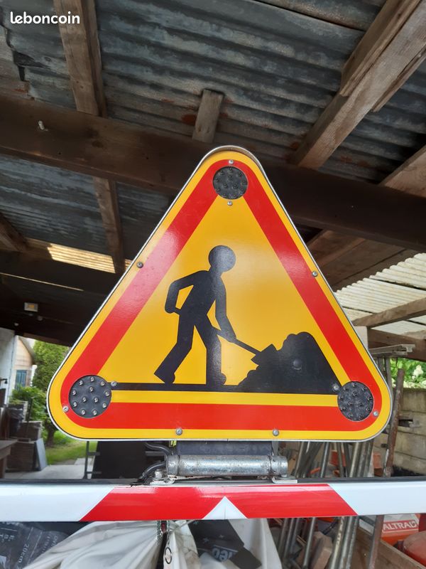 Rampe, barre triflash avec 2 gyrophares pour signalisation routière (image 3)