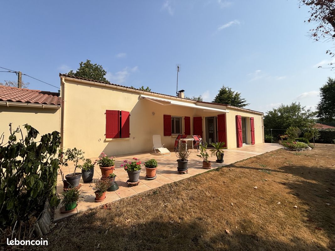 Maison 5 pièces 121 m² · à Saint-Julien-des-Landes · 121 m² · 261 250 €