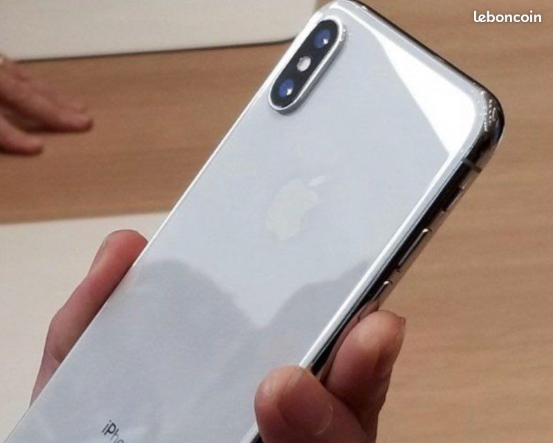 IPhone X 64go (image 1)